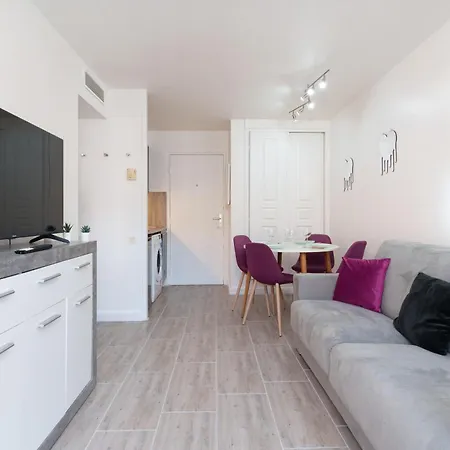 Lejlighed Le Chill, Terrasse - Parking - Piscine & Clim Cannes